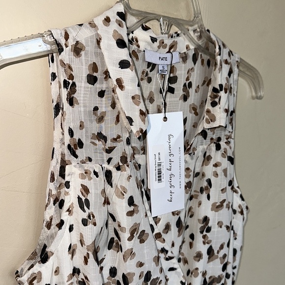 NWT Dress by FATE Cream tan brown black sleeveless ruffle hem Sz S - Picture 6 of 11